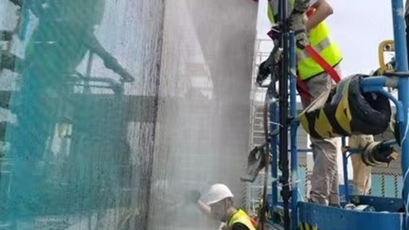 上海隐框玻璃幕墙公司如何打造高品质工程？**